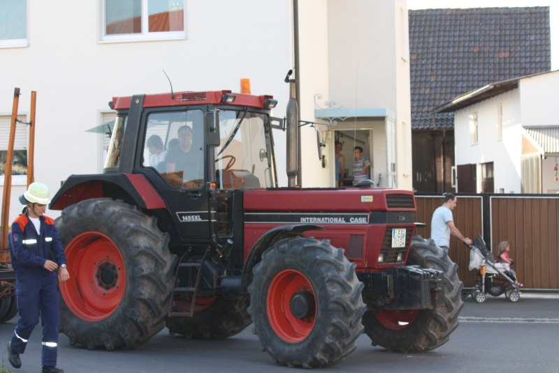 maibaumaufstellung_24.jpg