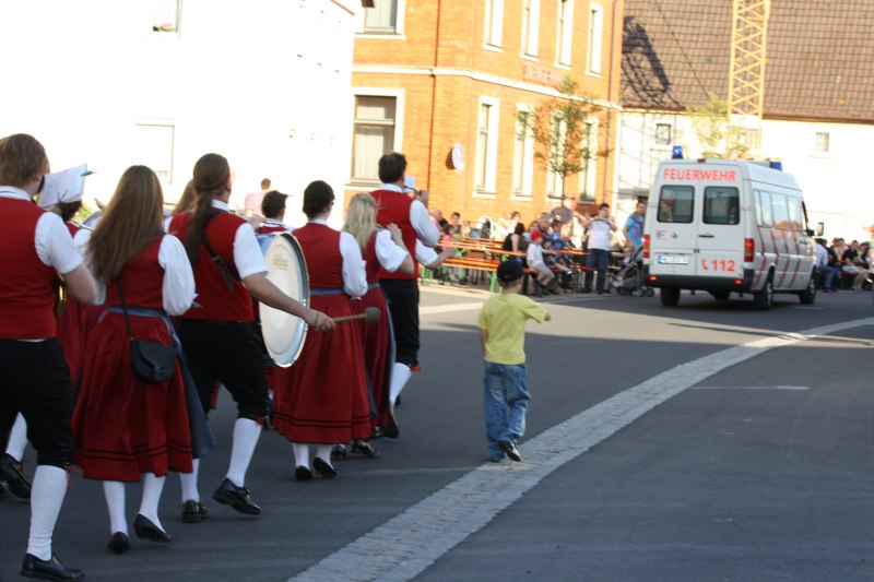 maibaumaufstellung_28.jpg