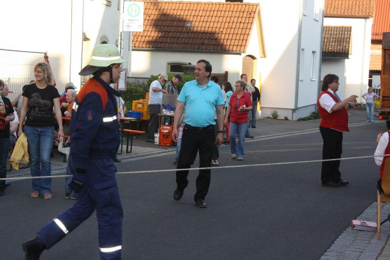 maibaumaufstellung_43.jpg