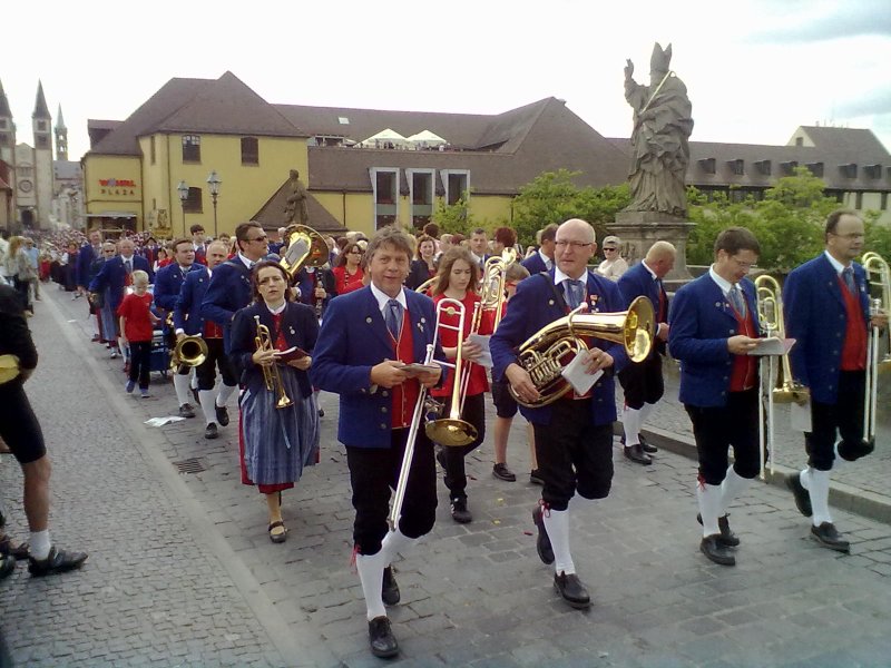 Festzug Kiliani (2).jpg