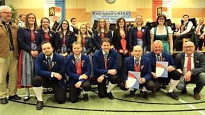Alle geehrten aktiven Musiker des Musikvereins. Foto: Robert Wagner