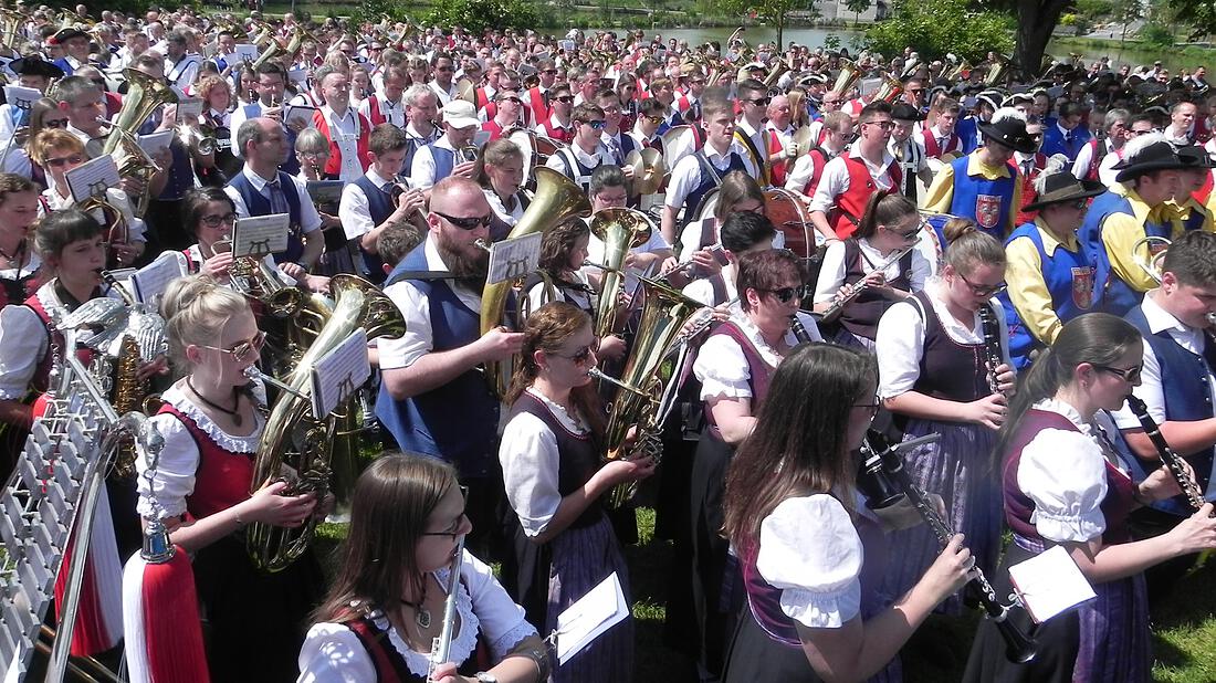 Das Kreismusikfest im Mai 2019 war der H&uuml;hepunkt des musikalischen Jahres des Musikvereins Hohenroth. Foto: Brigitte Chellouche 