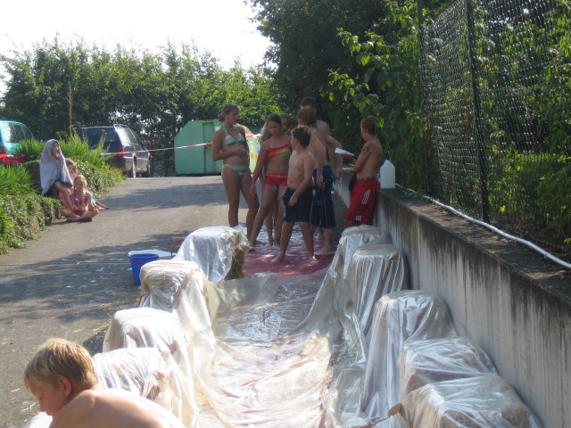 beachparty_08.jpg