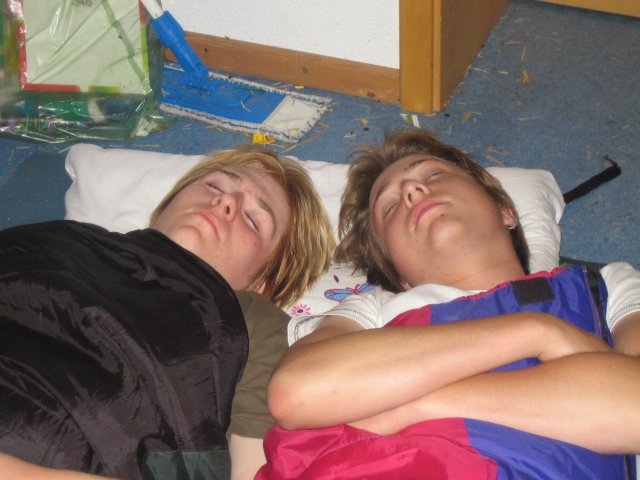 Simon und Flo beim Tr�umen