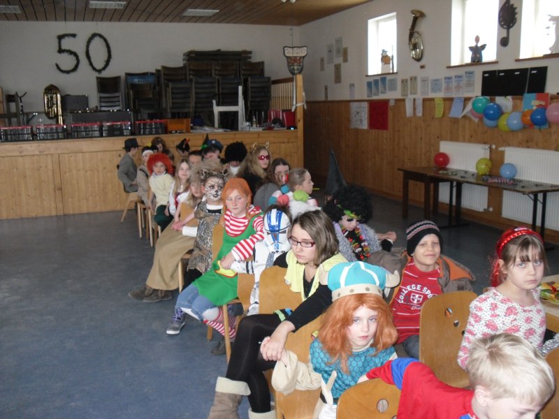 faschingsfeier_08.jpg